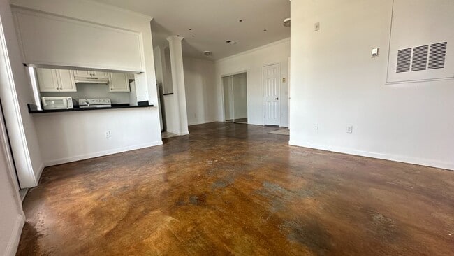 Photo - 860 N Orange Ave Unit 463