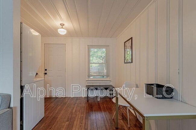 Photo - 100 Darlington Ave Unit C