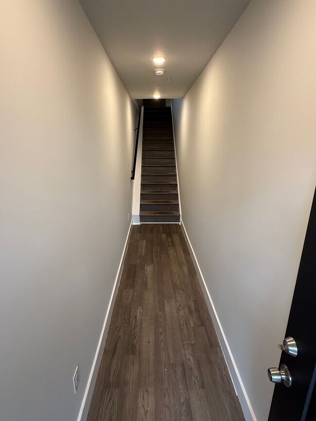 Photo - 5402 Webster St Unit 2nd Floor