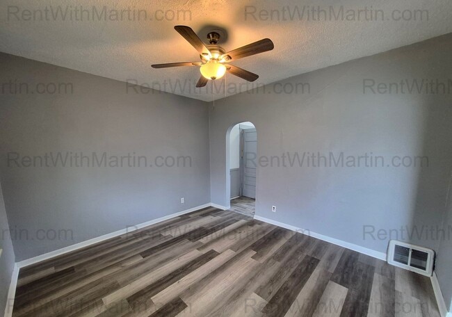 Photo - 310 N Frederick Ave