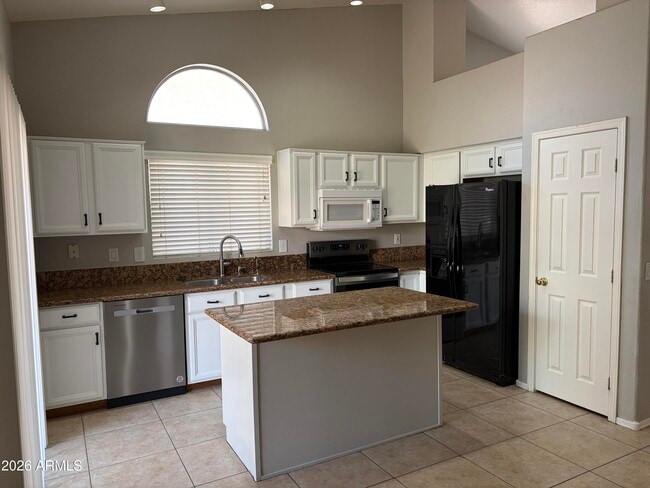 Photo - 1660 E Gary Dr