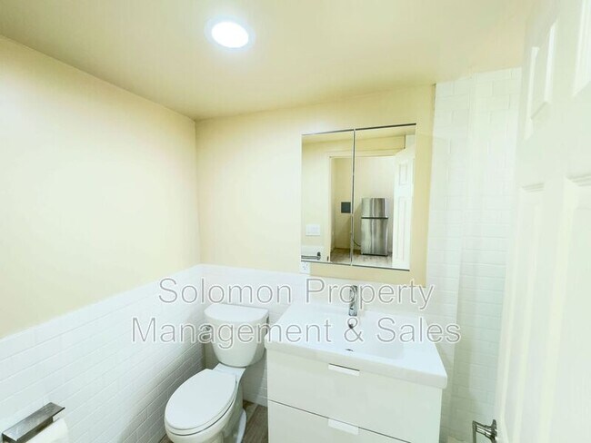 Photo - 513 N Ditmar St