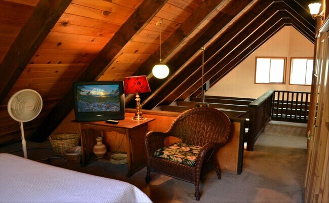 Photo - Cozy Cottage located Near Heavenly Ski Are... House