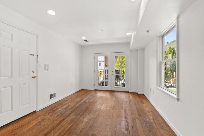 304 49th St Unit 1