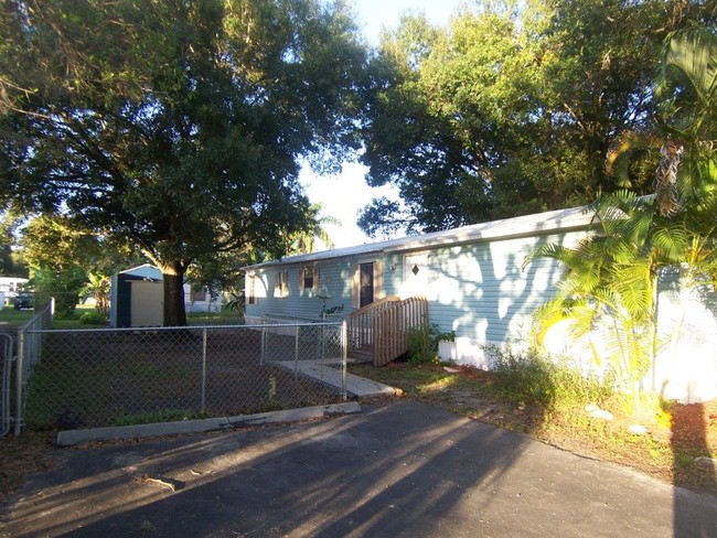 Building Photo - 248 Stockton St Rental