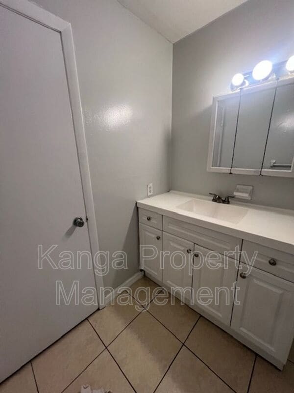 Photo - 3206 Louisiana Ave Unidad 3