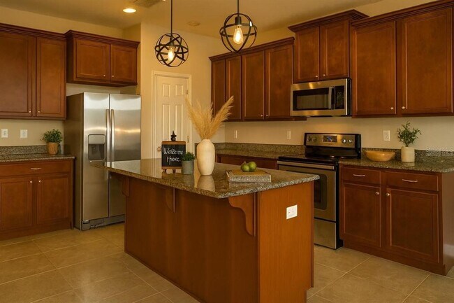 Photo - 3013 Jardin St