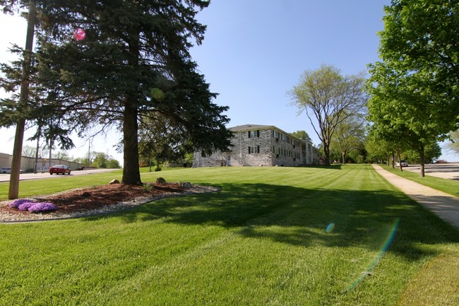 Photo - Carriage Hills Apartments