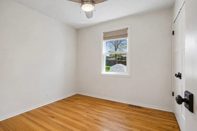Photo - 517 Adamwood Dr