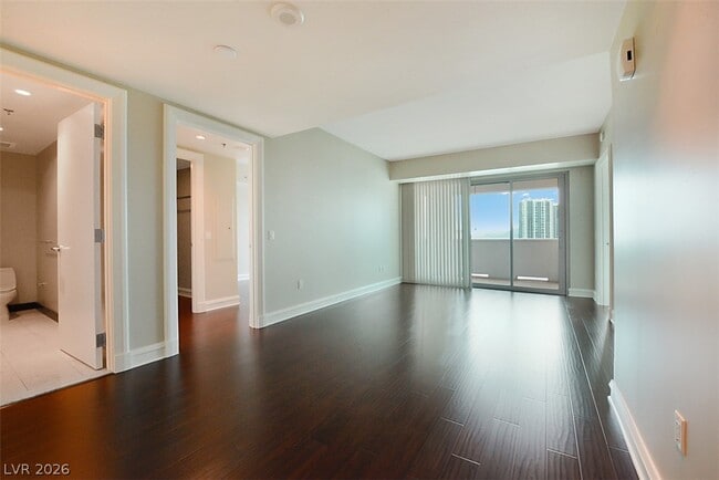 Building Photo - 2700 S Las Vegas Blvd Unit 1604