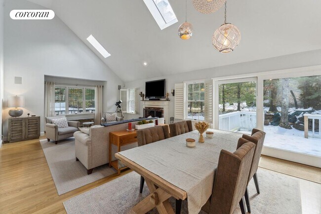 Photo - 28 Tansey Ln