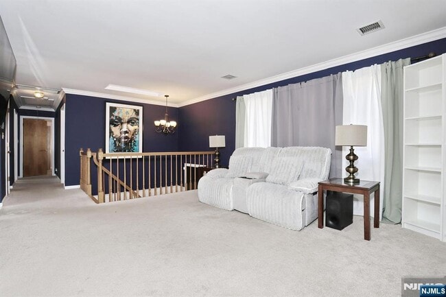 Photo - 173 Willowdale Ave