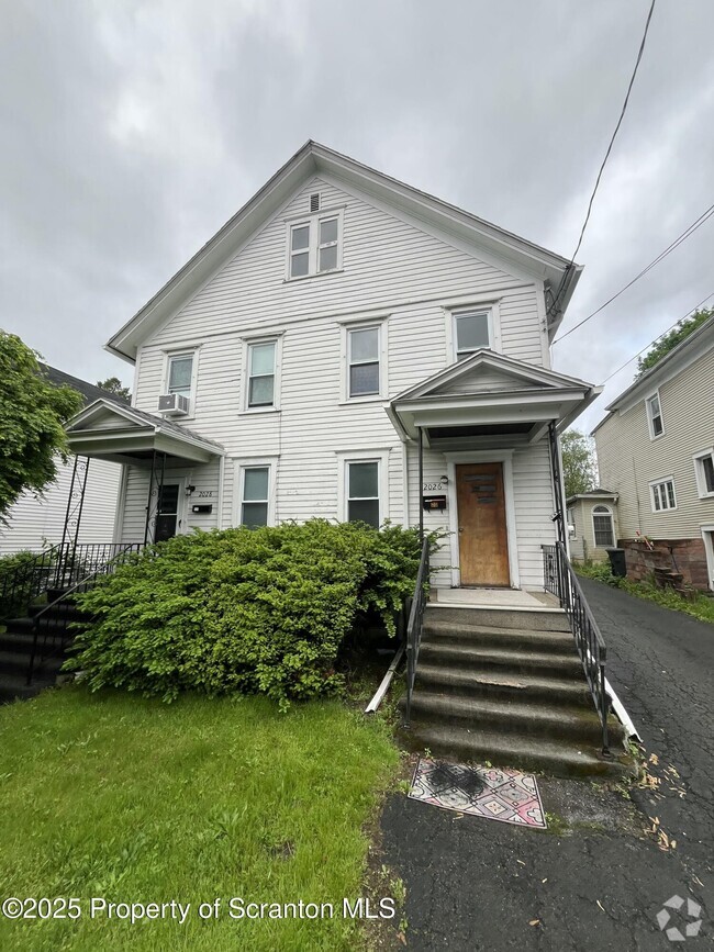 Building Photo - 2026 Margaret Ave Rental