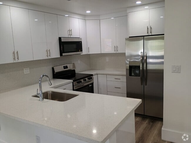 Building Photo - 9033 SW 123rd Ct Rental