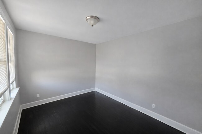 Photo - 1908 W Market St Unit 1