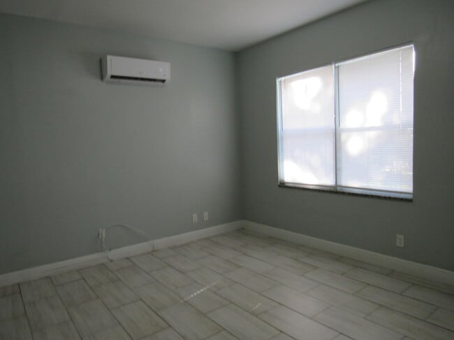 Photo - 4283 Cocoanut Rd Unit 3