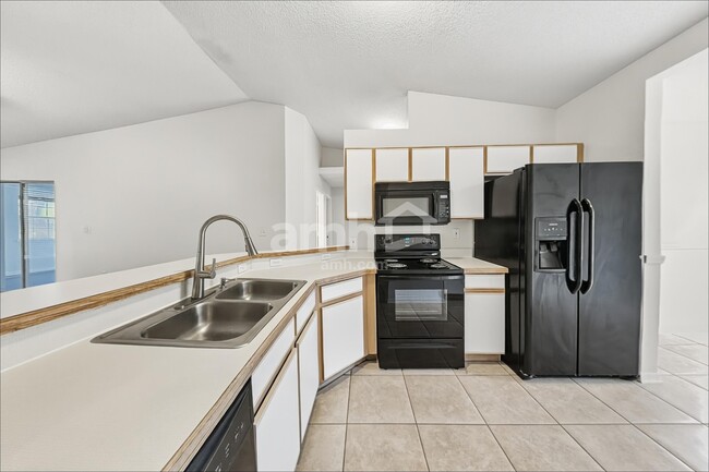 15408 Greater Groves Blvd