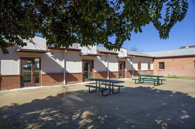 Photo - 3747 West Ave