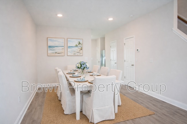 Photo - 139 Loren Rd