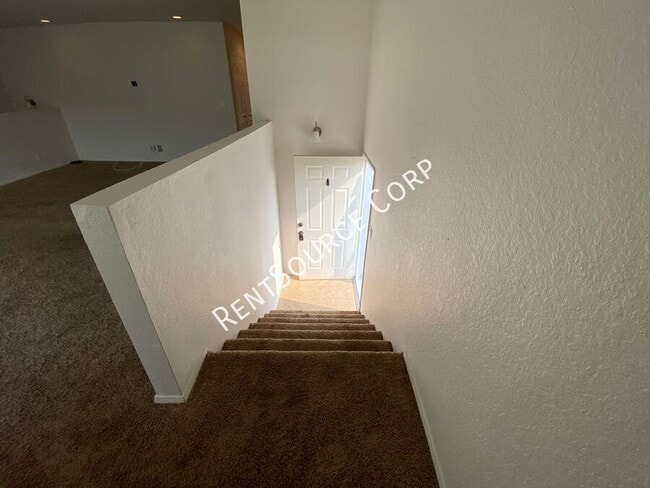 Photo - 43328 Lookabout Rd