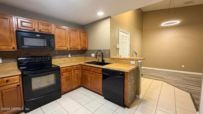 Photo - 3610 Kirkpatrick Cir Unit 16