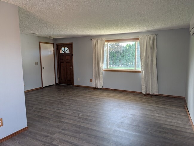 13701 Douglas Rd