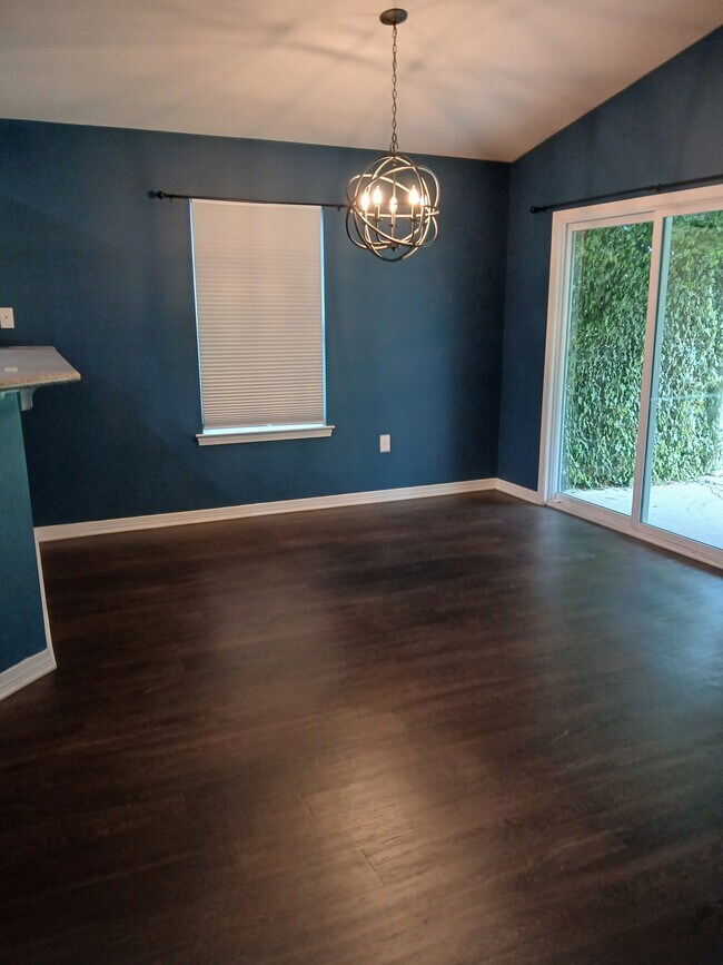 Photo - 5849 Fairlands Rd