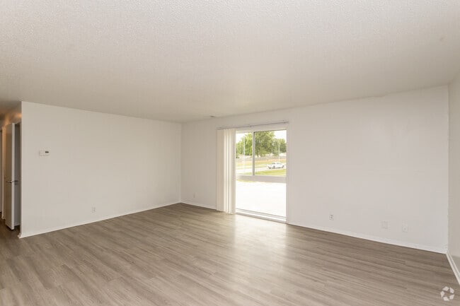 Large 2 Bed - Living Room