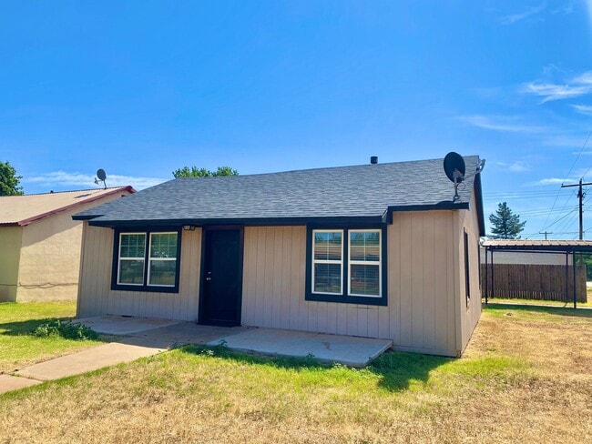 Building Photo - Country Living in Sudan, Texas! Rental