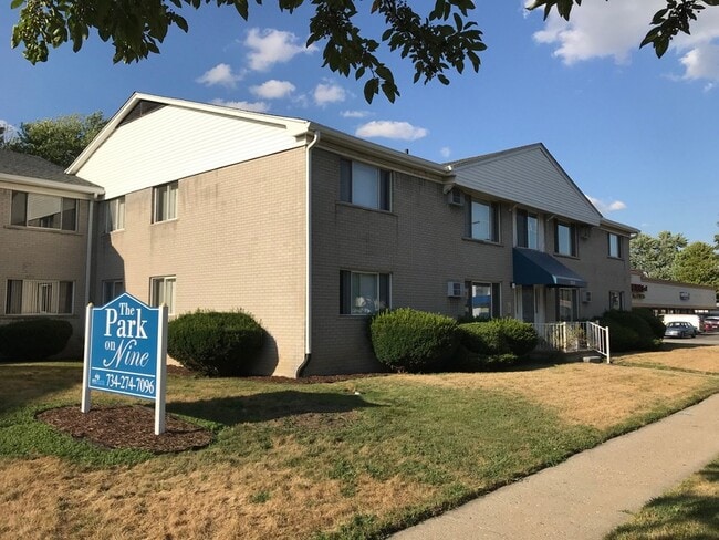 Photo - 10000 W Nine Mile Rd