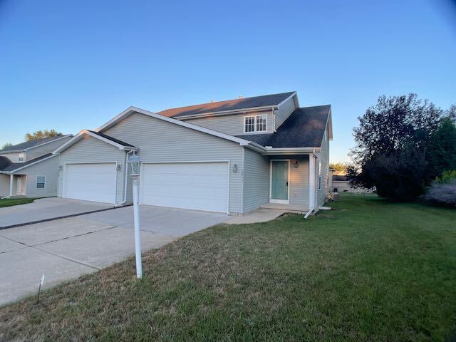 Building Photo - Large Duplex; Dunlap Schools
