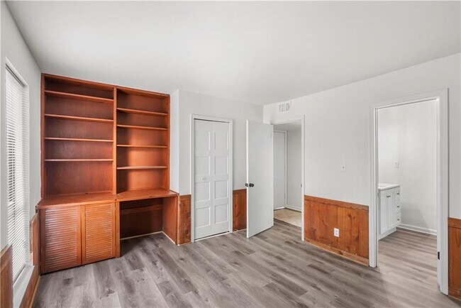 Photo - 4705 Mariners Dr