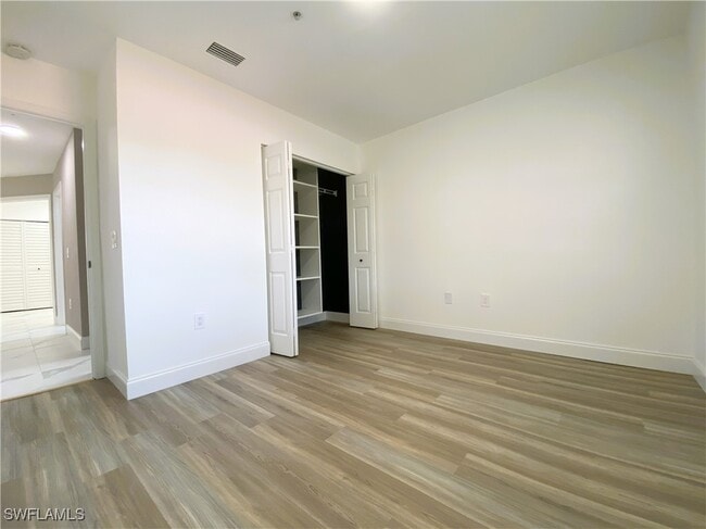 Photo - 6645 Huntington Lakes Cir Unidad 204