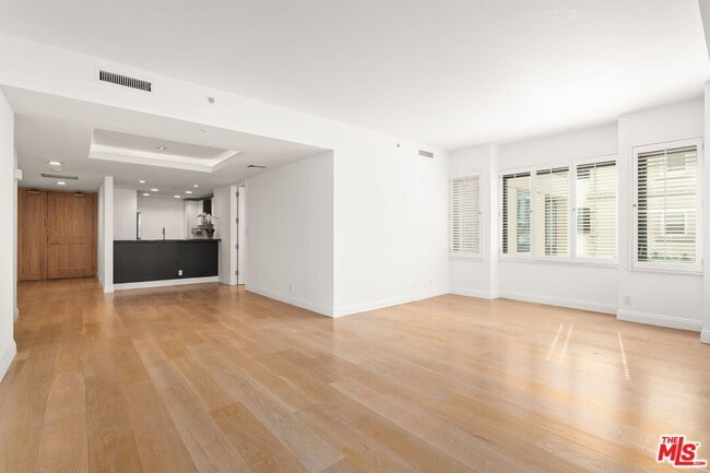 Photo - 10520 Wilshire Blvd Unit 408