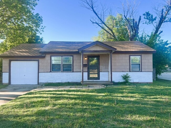 Building Photo - 5216 Foster Dr Unit 4213 Se 41-1