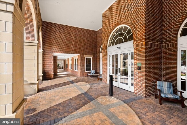 Photo - 2465 Army Navy Dr Unidad 204