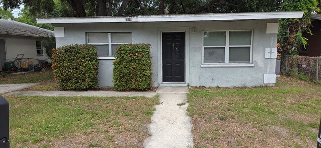 Building Photo - 2425 Dixie Ave