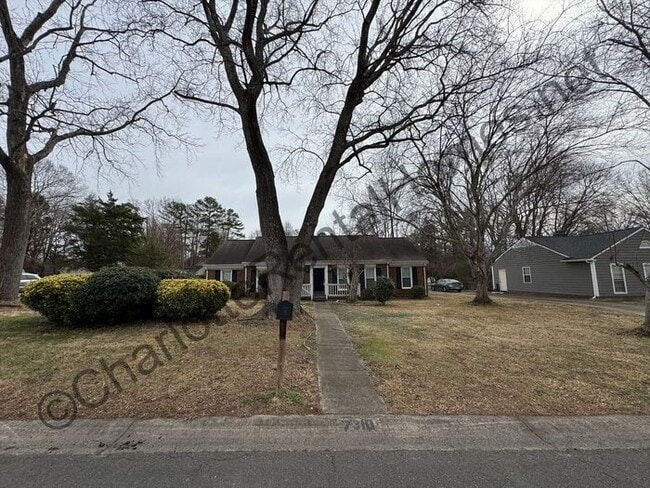 Building Photo - Charming 3-Bed, 2-Bath Home in Charlotte