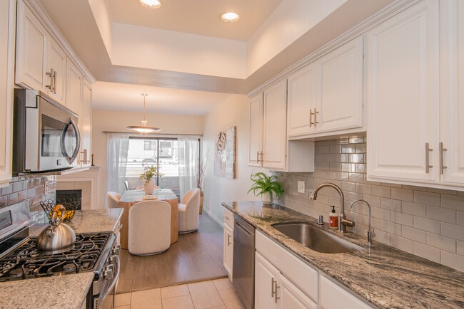 Photo - 1739 Federal Ave Unidad 204