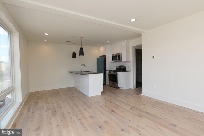 Photo - 2431 Frankford Ave Unidad 16