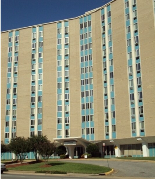 Primary Photo - Sunrise Towers