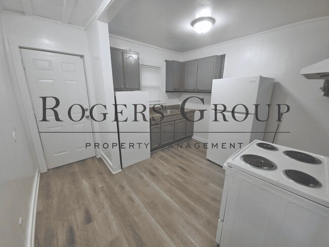 Photo - 803 Roberson St