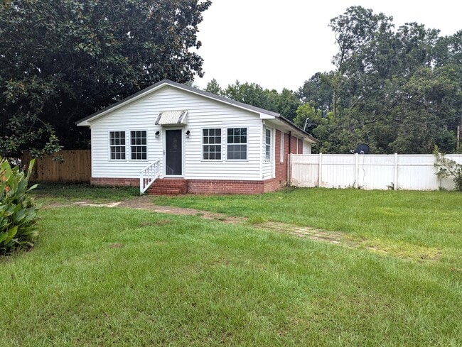 Building Photo - 608 Woodyard Rd Rental