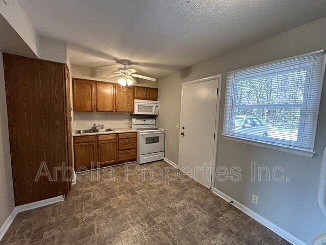 Photo - 960 Kendrick Creek Rd Unit Apt 6
