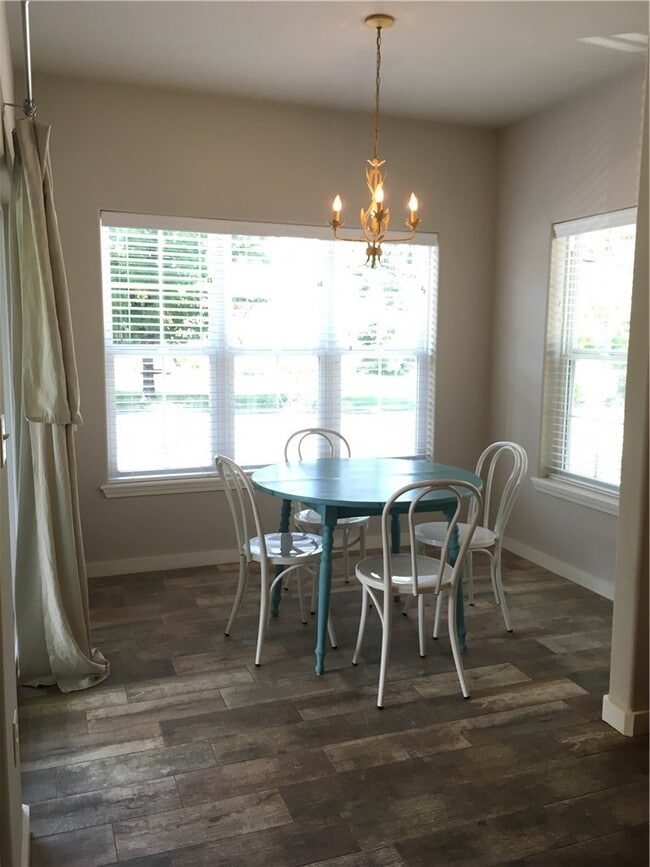 Photo - 1639 W Stone St