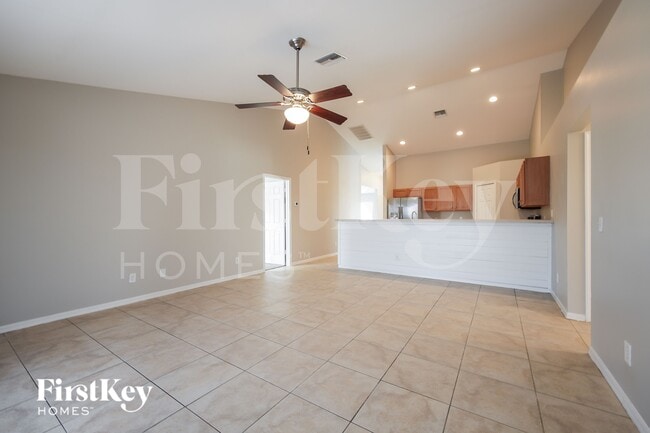 Photo - 2506 NE 6th Pl