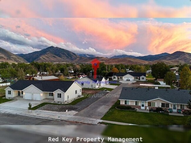 Photo - 600 N Duplex NEW