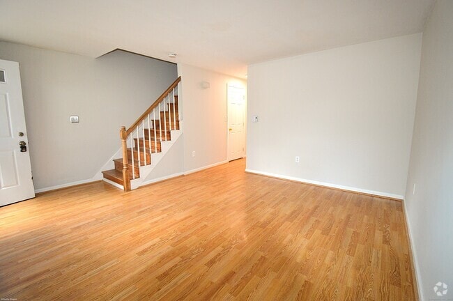 Building Photo - 250 Woodford Ave Unit APT 13