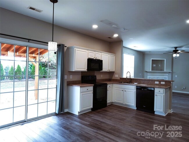 Photo - 16127 Circlegreen Dr