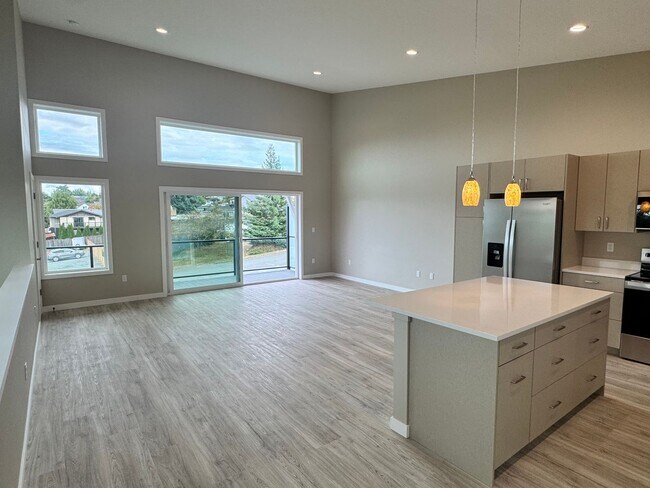 3804 Q Ave Unit Loberg Duplex B